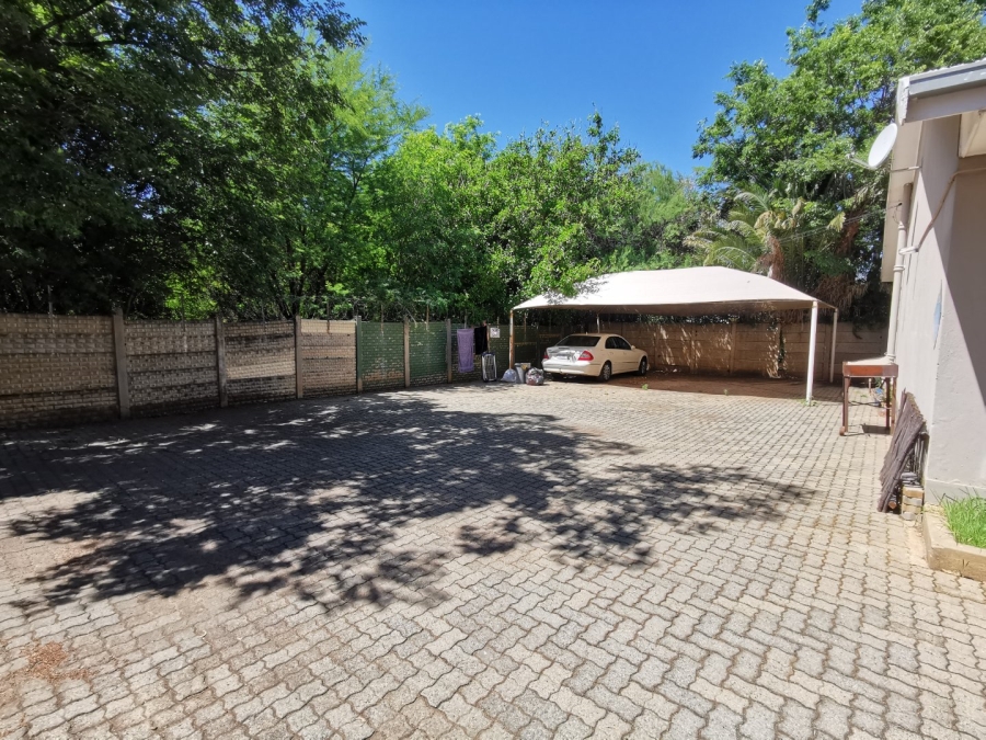 To Let 2 Bedroom Property for Rent in Die Bult North West